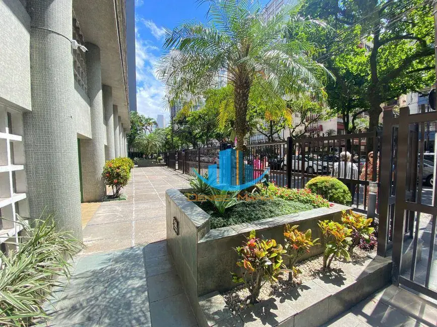 Apartamento com 3 quartos à venda, 220m2 em Gonzaga, Santos - SP - imagem 2 Foto 2 de Apartamento com 3 quartos à venda, 220m2 em Gonzaga, Santos - SP