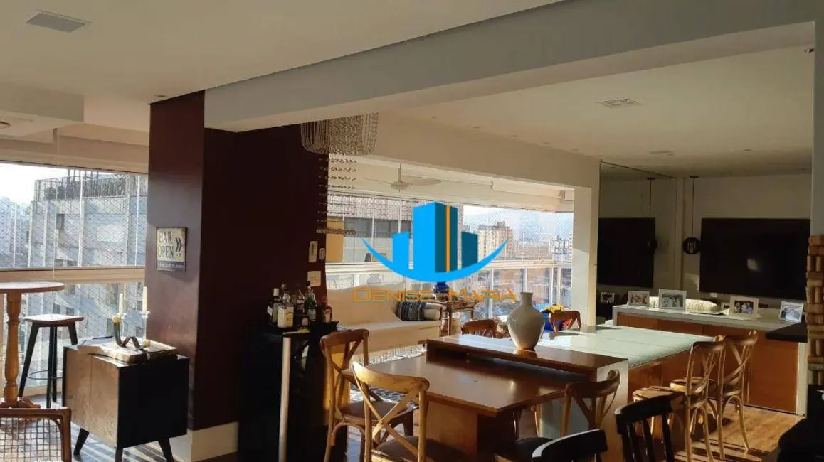 Foto 9 de Apartamento com 3 quartos à venda, 212m2 em Embaré, Santos - SP