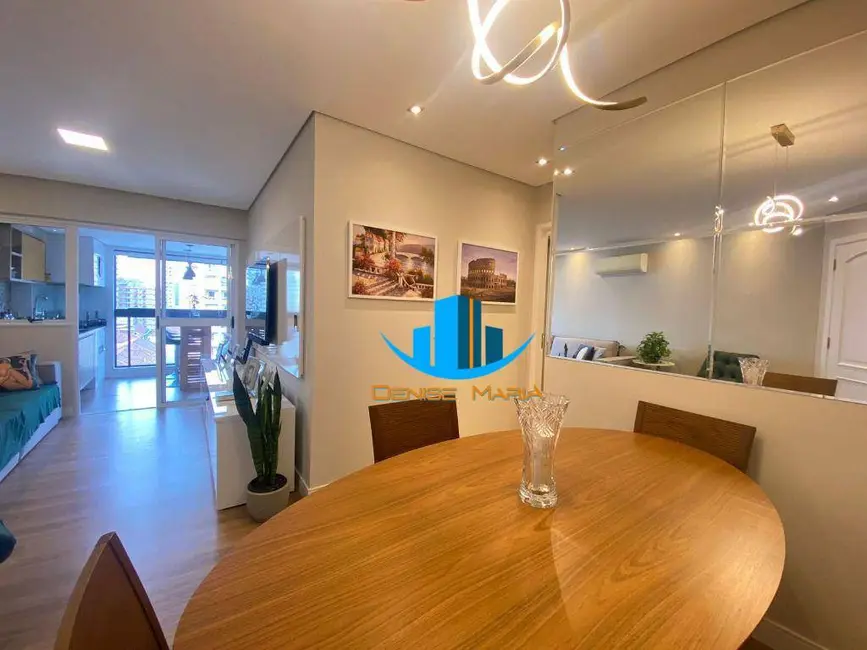 Apartamento com 3 quartos à venda, 145m2 em Gonzaga, Santos - SP - imagem 4 Foto 4 de Apartamento com 3 quartos à venda, 145m2 em Gonzaga, Santos - SP