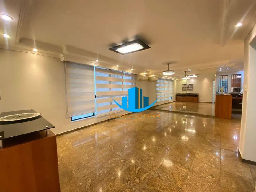 Apartamento com 3 quartos à venda, 207m2 em Ponta da Praia, Santos - SP - imagem 1 Foto 1 de Apartamento com 3 quartos à venda, 207m2 em Ponta da Praia, Santos - SP