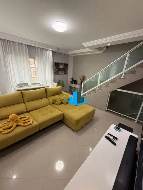 Foto 1 de Casa de Condomínio com 3 quartos para alugar, 132m2 em Ponta da Praia, Santos - SP