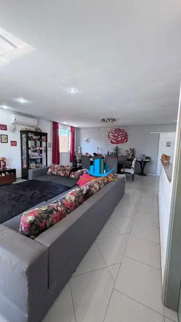 Foto 3 de Casa com 3 quartos à venda, 157m2 em Embaré, Santos - SP