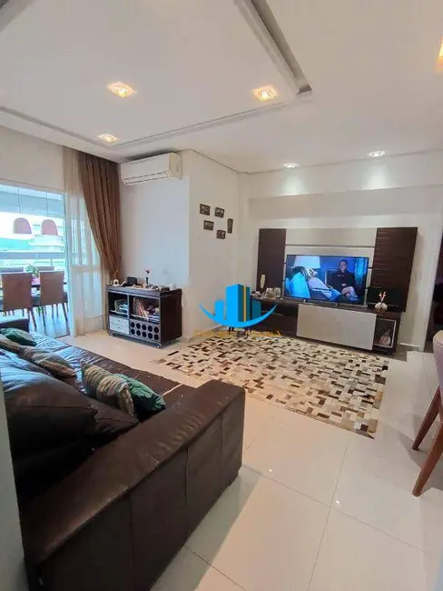 Apartamento com 3 quartos à venda, 168m2 em Gonzaga, Santos - SP - imagem 8 Foto 8 de Apartamento com 3 quartos à venda, 168m2 em Gonzaga, Santos - SP