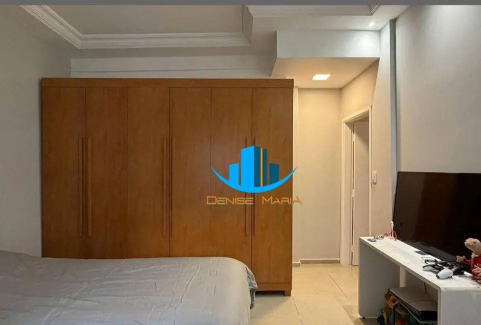 Apartamento com 3 quartos à venda e para alugar, 138m2 em Gonzaga, Santos - SP - imagem 4 Foto 4 de Apartamento com 3 quartos à venda e para alugar, 138m2 em Gonzaga, Santos - SP