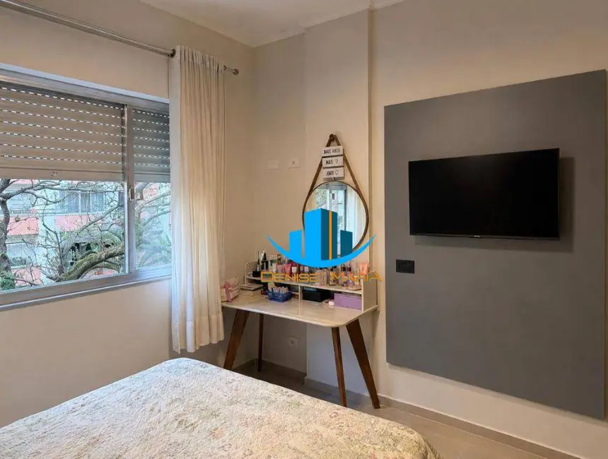 Apartamento com 3 quartos à venda e para alugar, 138m2 em Gonzaga, Santos - SP - imagem 6 Foto 6 de Apartamento com 3 quartos à venda e para alugar, 138m2 em Gonzaga, Santos - SP