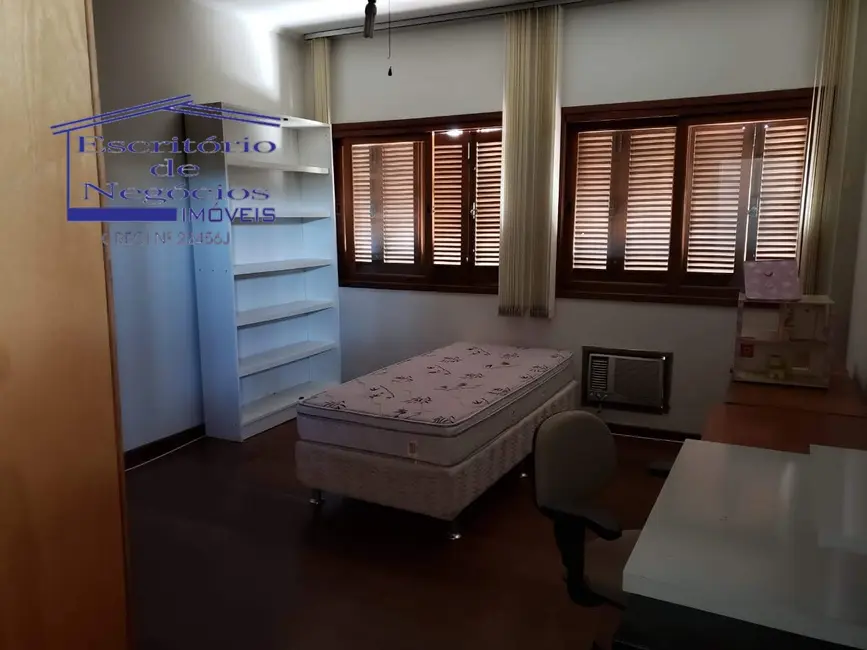 Casa com 4 quartos à venda, 268m2 em Cavalhada, Porto Alegre - RS - imagem 6 Foto 6 de Casa com 4 quartos à venda, 268m2 em Cavalhada, Porto Alegre - RS