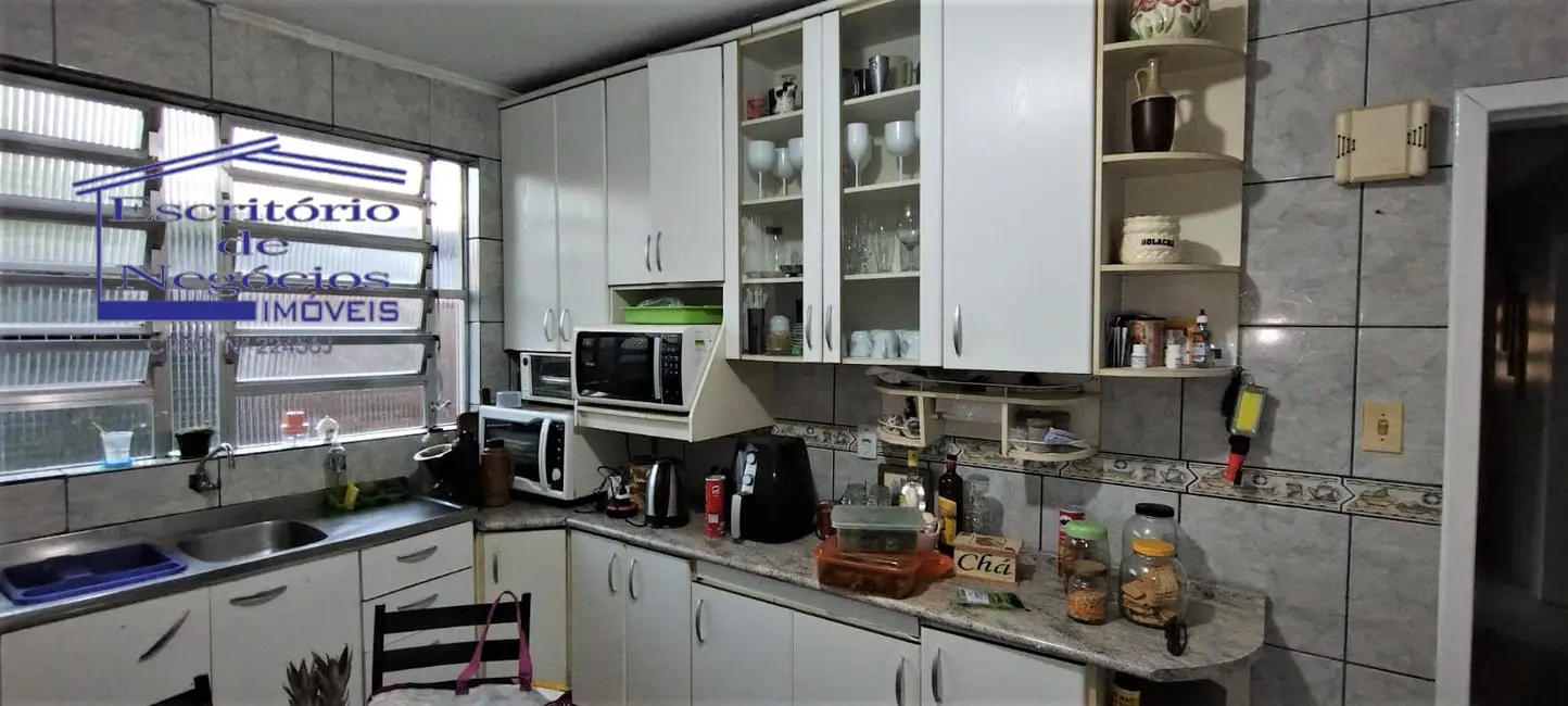 Casa com 3 quartos à venda, 204m2 em Vila Nova, Porto Alegre - RS - imagem 8 Foto 8 de Casa com 3 quartos à venda, 204m2 em Vila Nova, Porto Alegre - RS