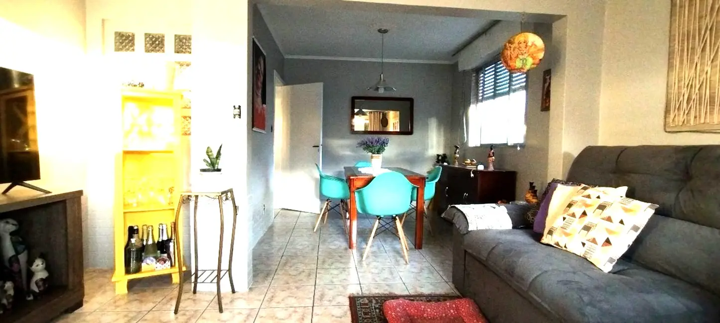 Casa com 3 quartos à venda, 204m2 em Vila Nova, Porto Alegre - RS - imagem 3 Foto 3 de Casa com 3 quartos à venda, 204m2 em Vila Nova, Porto Alegre - RS