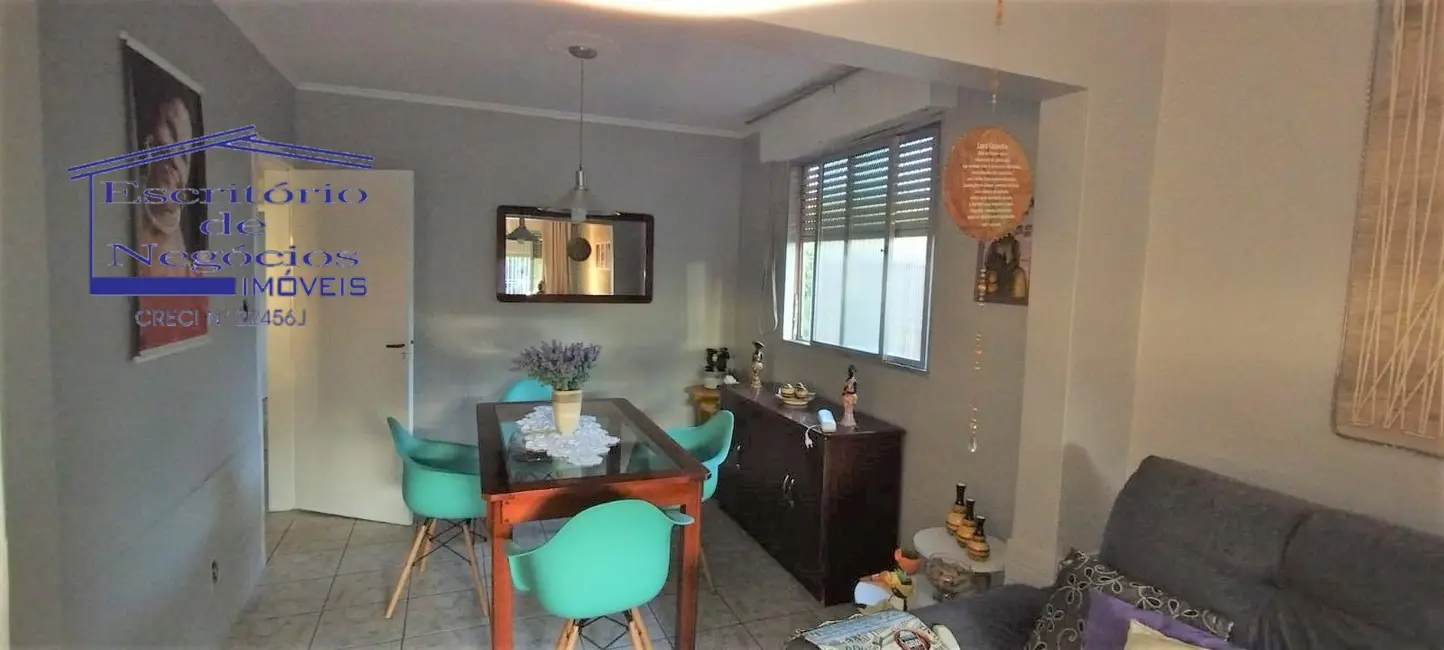 Casa com 3 quartos à venda, 204m2 em Vila Nova, Porto Alegre - RS - imagem 6 Foto 6 de Casa com 3 quartos à venda, 204m2 em Vila Nova, Porto Alegre - RS