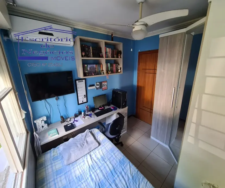 Foto 2 de Apartamento com 3 quartos à venda, 75m2 em Cristal, Porto Alegre - RS