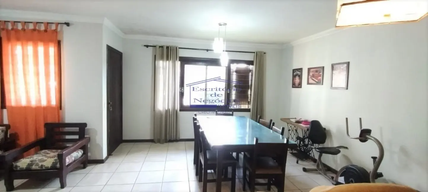 Foto 9 de Casa com 2 quartos à venda, 117m2 em Cavalhada, Porto Alegre - RS