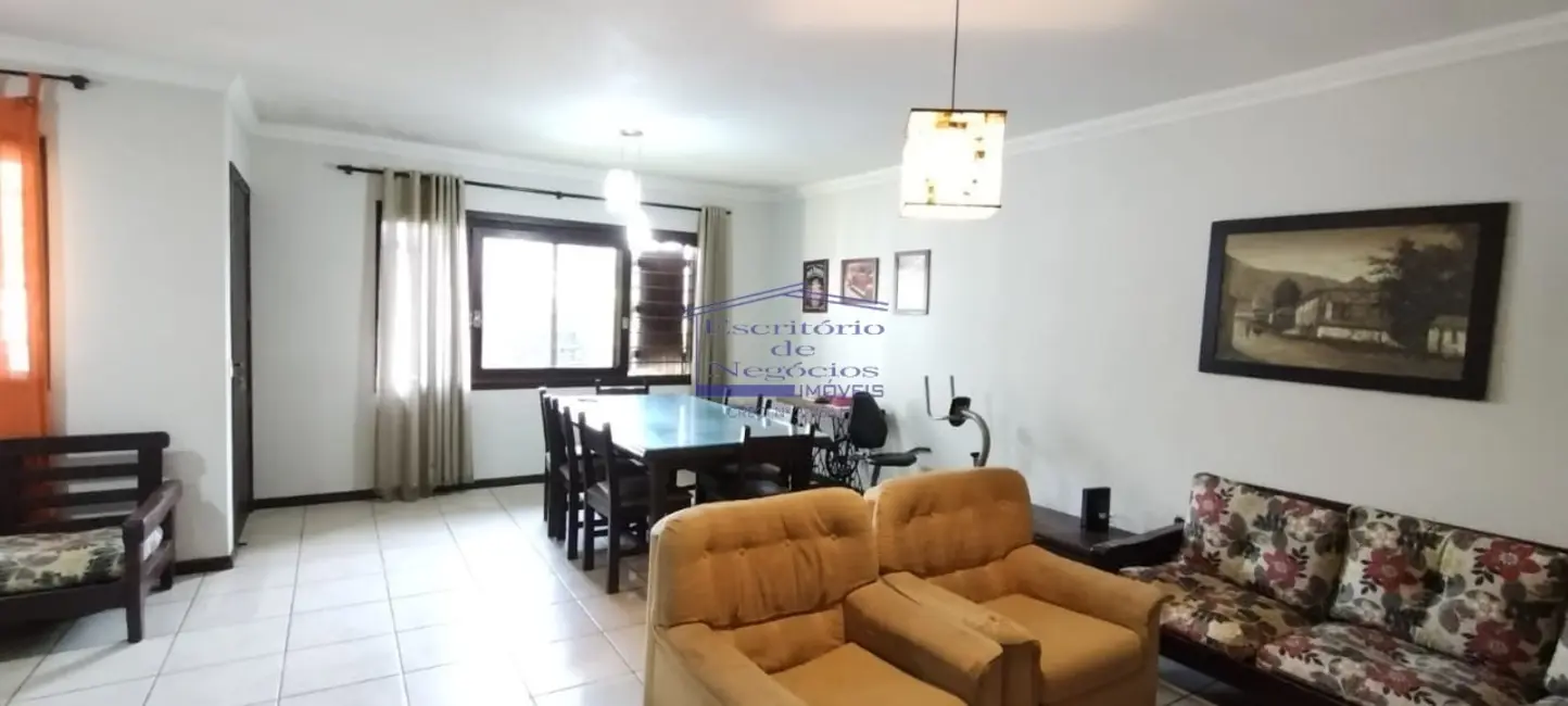 Casa com 2 quartos à venda, 117m2 em Cavalhada, Porto Alegre - RS - imagem 8 Foto 8 de Casa com 2 quartos à venda, 117m2 em Cavalhada, Porto Alegre - RS