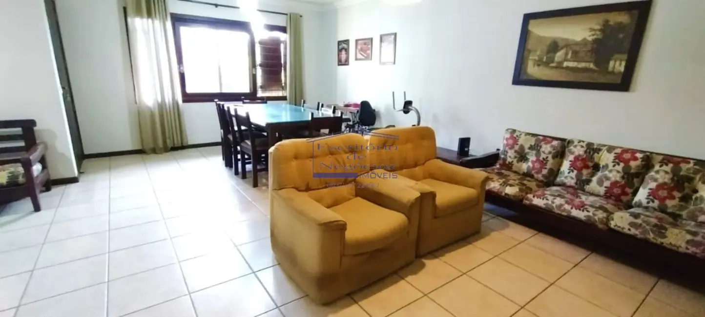 Casa com 2 quartos à venda, 117m2 em Cavalhada, Porto Alegre - RS - imagem 7 Foto 7 de Casa com 2 quartos à venda, 117m2 em Cavalhada, Porto Alegre - RS