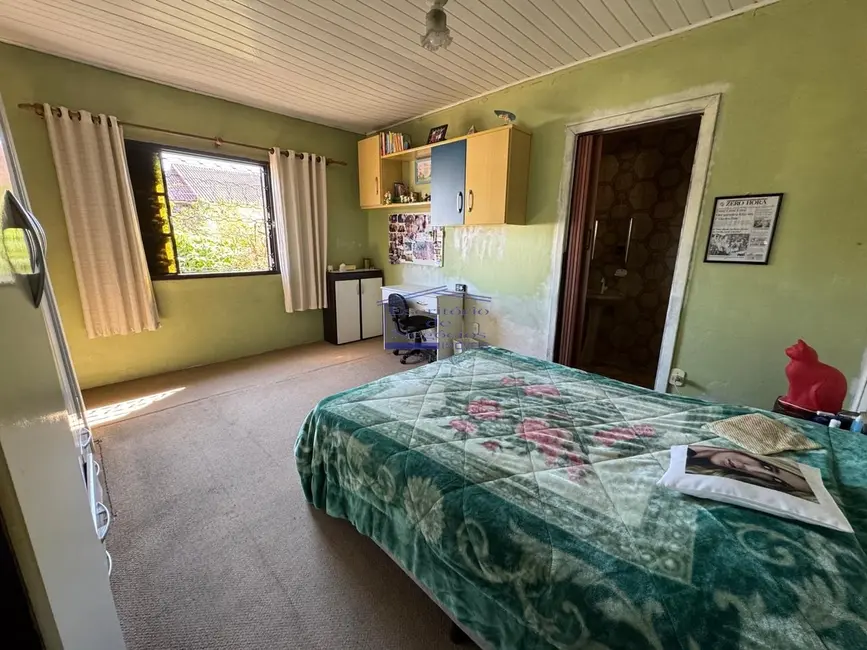 Casa com 4 quartos à venda, 174m2 em Cavalhada, Porto Alegre - RS - imagem 7 Foto 7 de Casa com 4 quartos à venda, 174m2 em Cavalhada, Porto Alegre - RS