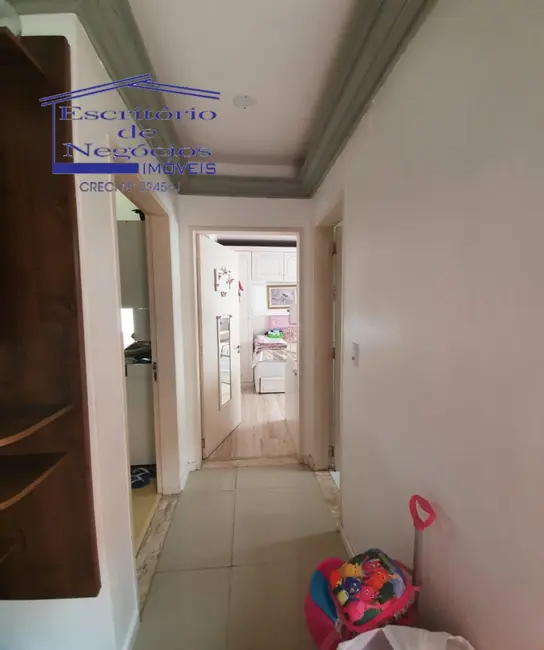 Apartamento com 2 quartos à venda, 57m2 em Azenha, Porto Alegre - RS - imagem 8 Foto 8 de Apartamento com 2 quartos à venda, 57m2 em Azenha, Porto Alegre - RS