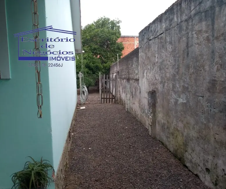 Casa com 3 quartos à venda, 80m2 em Cavalhada, Porto Alegre - RS - imagem 4 Foto 4 de Casa com 3 quartos à venda, 80m2 em Cavalhada, Porto Alegre - RS