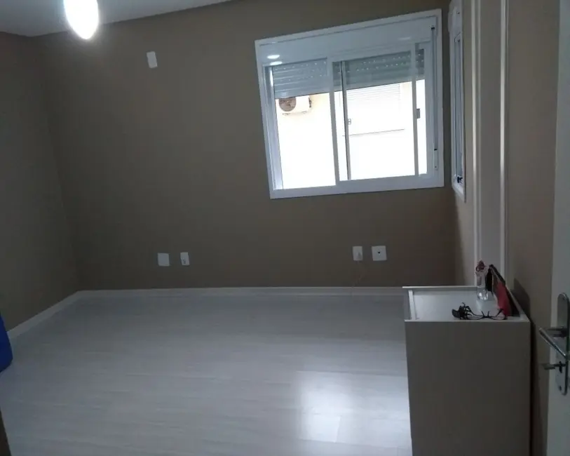 Foto 8 de Casa com 3 quartos à venda, 134m2 em Hípica, Porto Alegre - RS