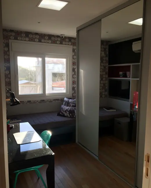 Foto 18 de Casa com 3 quartos à venda, 90m2 em Vila Nova, Porto Alegre - RS