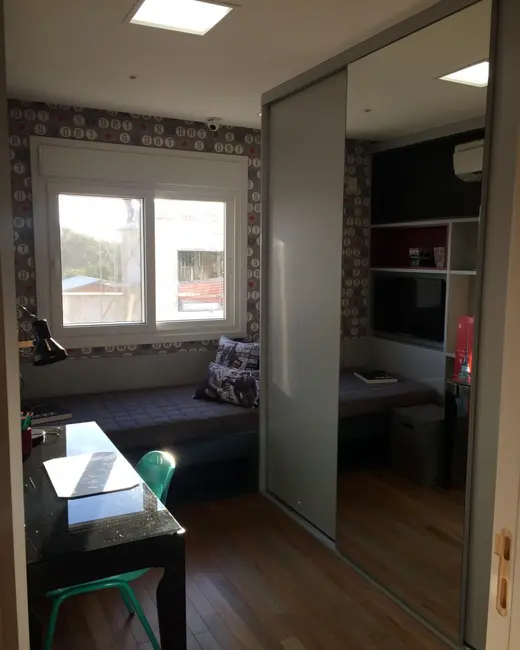 Foto 17 de Casa com 3 quartos à venda, 90m2 em Vila Nova, Porto Alegre - RS
