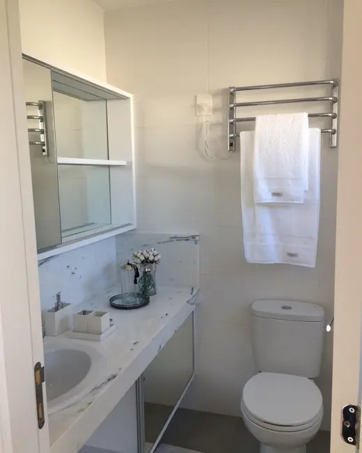 Foto 2 de Casa com 3 quartos à venda, 90m2 em Vila Nova, Porto Alegre - RS