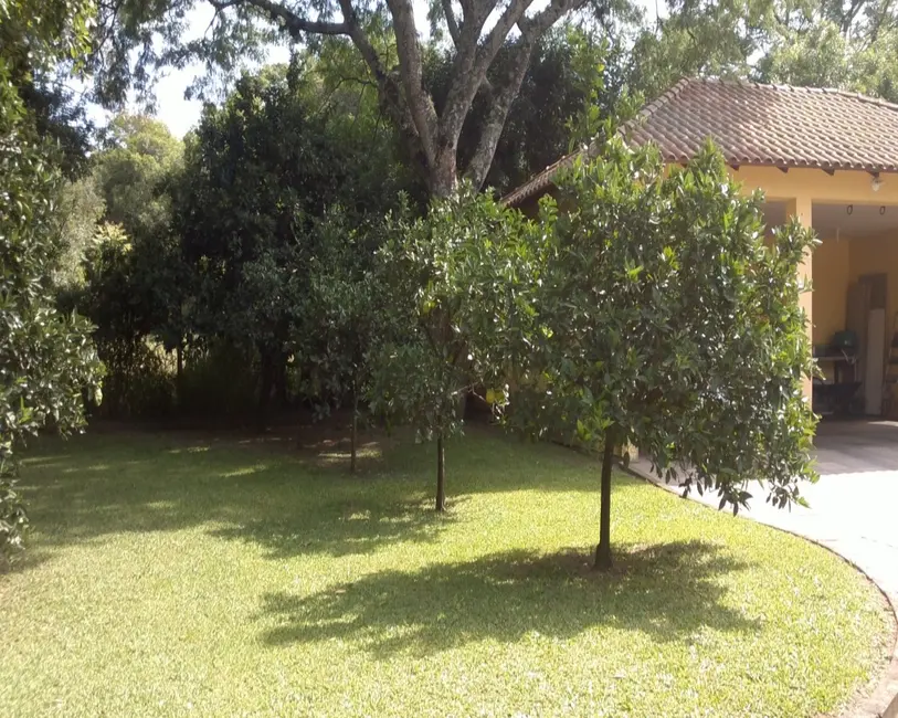 Casa com 6 quartos à venda, 500m2 em Belém Velho, Porto Alegre - RS - imagem 2 Foto 2 de Casa com 6 quartos à venda, 500m2 em Belém Velho, Porto Alegre - RS