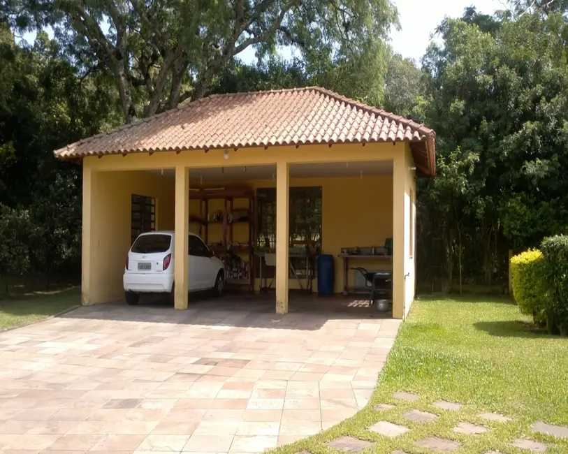 Casa com 6 quartos à venda, 500m2 em Belém Velho, Porto Alegre - RS - imagem 3 Foto 3 de Casa com 6 quartos à venda, 500m2 em Belém Velho, Porto Alegre - RS