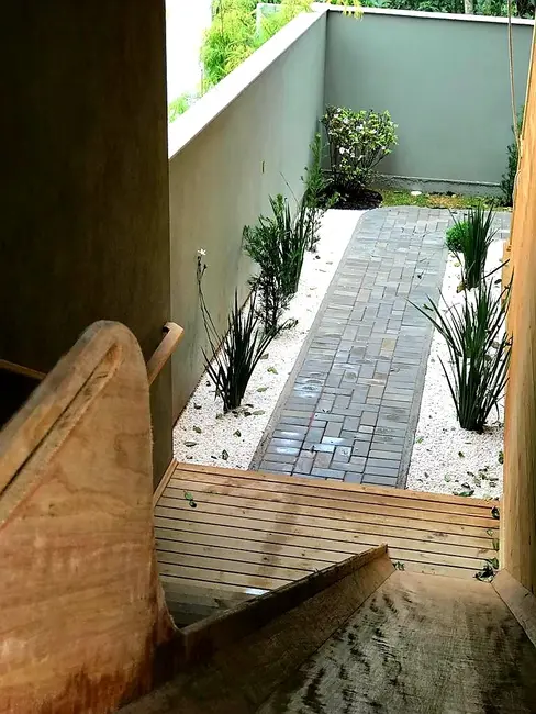 Pousada com 6 quartos à venda em Bombinhas - SC - imagem 6 Foto 6 de Pousada com 6 quartos à venda em Bombinhas - SC