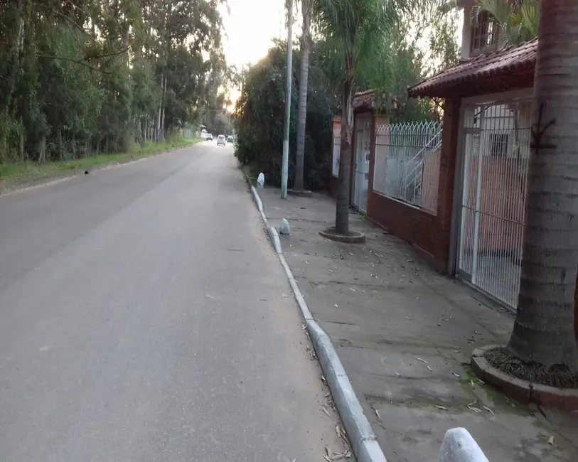 Casa com 4 quartos à venda, 300m2 em Belém Novo, Porto Alegre - RS - imagem 8 Foto 8 de Casa com 4 quartos à venda, 300m2 em Belém Novo, Porto Alegre - RS