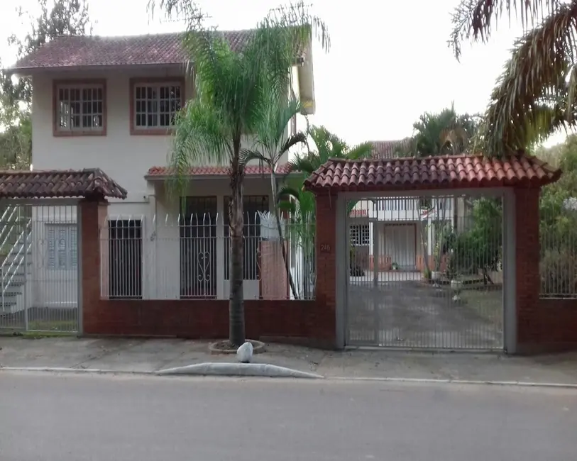 Casa com 4 quartos à venda, 300m2 em Belém Novo, Porto Alegre - RS - imagem 4 Foto 4 de Casa com 4 quartos à venda, 300m2 em Belém Novo, Porto Alegre - RS