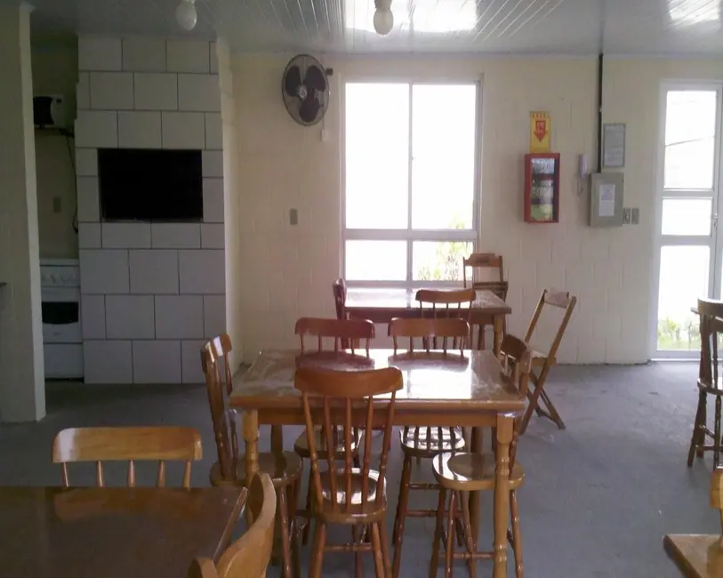 Foto 2 de Apartamento com 2 quartos à venda, 48m2 em Vila Nova, Porto Alegre - RS