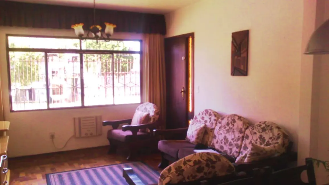 Foto 2 de Casa com 3 quartos à venda, 112m2 em Camaquã, Porto Alegre - RS