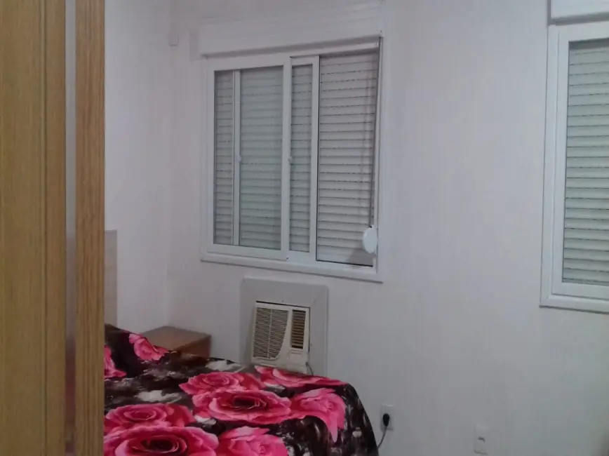 Foto 7 de Casa de Condomínio com 2 quartos à venda, 75m2 em Hípica, Porto Alegre - RS