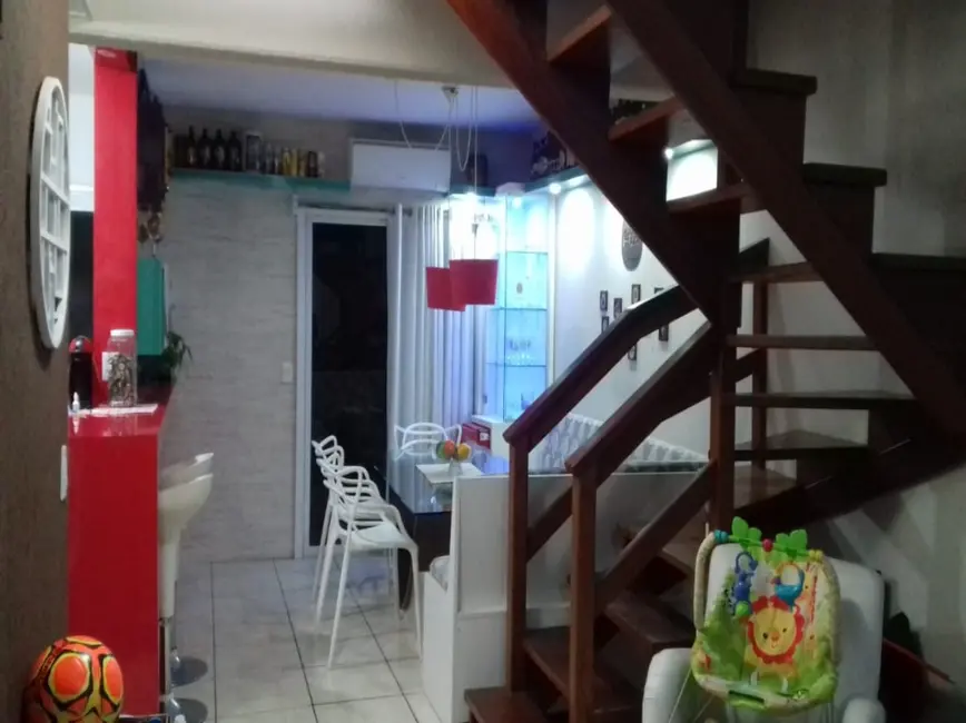 Foto 2 de Casa de Condomínio com 2 quartos à venda, 75m2 em Hípica, Porto Alegre - RS