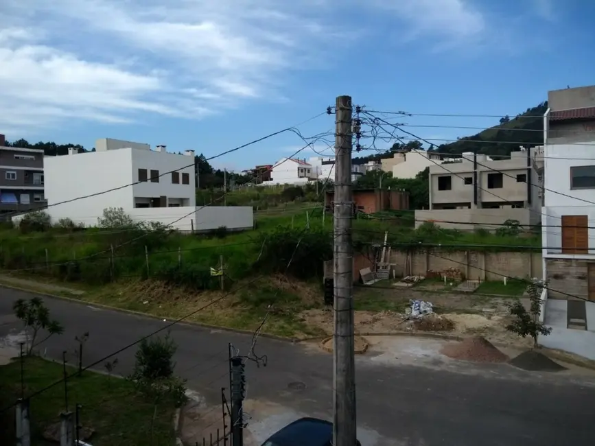 Foto 5 de Casa com 2 quartos à venda, 100m2 em Guarujá, Porto Alegre - RS