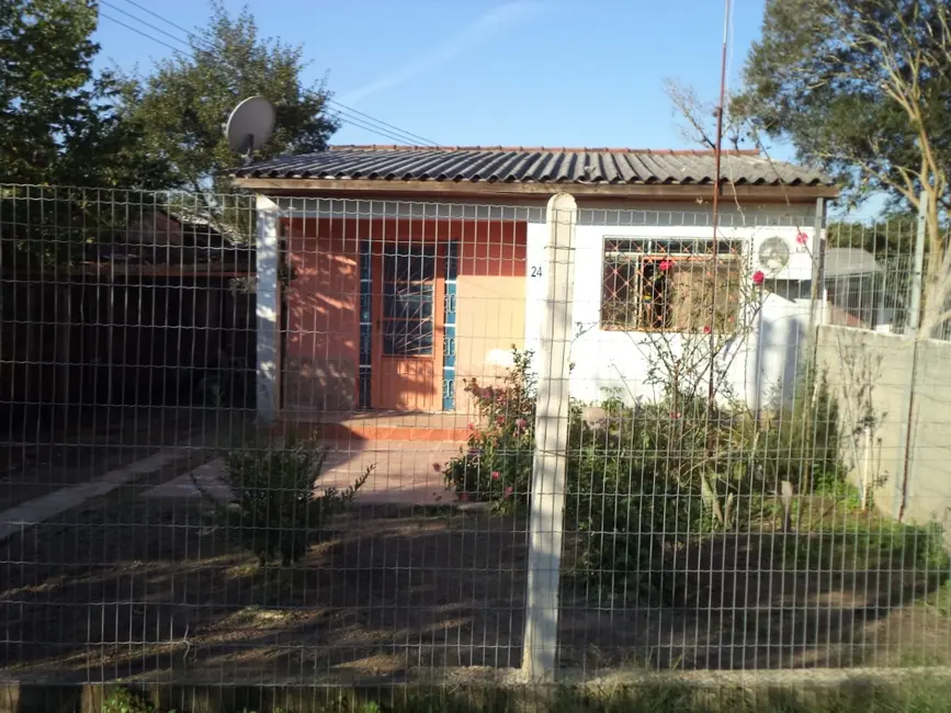 Casa com 3 quartos à venda, 120m2 em Lami, Porto Alegre - RS - imagem 3 Foto 3 de Casa com 3 quartos à venda, 120m2 em Lami, Porto Alegre - RS