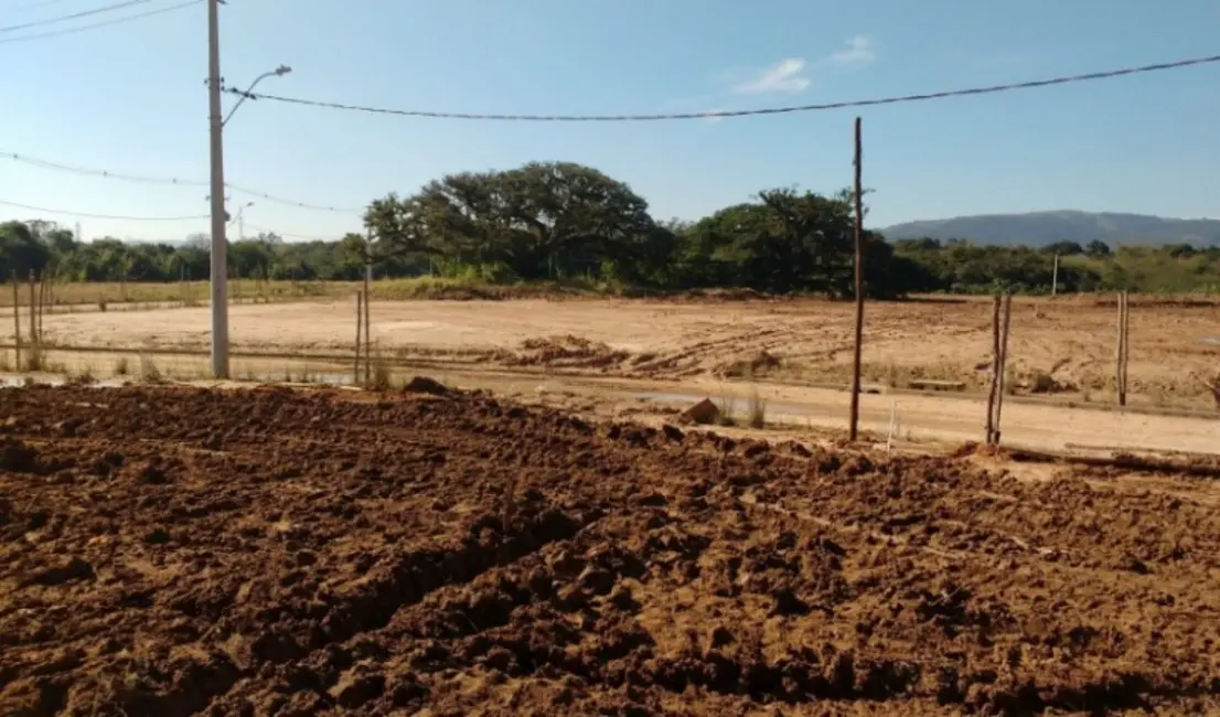 Casa com 2 quartos à venda, 61m2 em Campo Novo, Porto Alegre - RS - imagem 2 Foto 2 de Casa com 2 quartos à venda, 61m2 em Campo Novo, Porto Alegre - RS