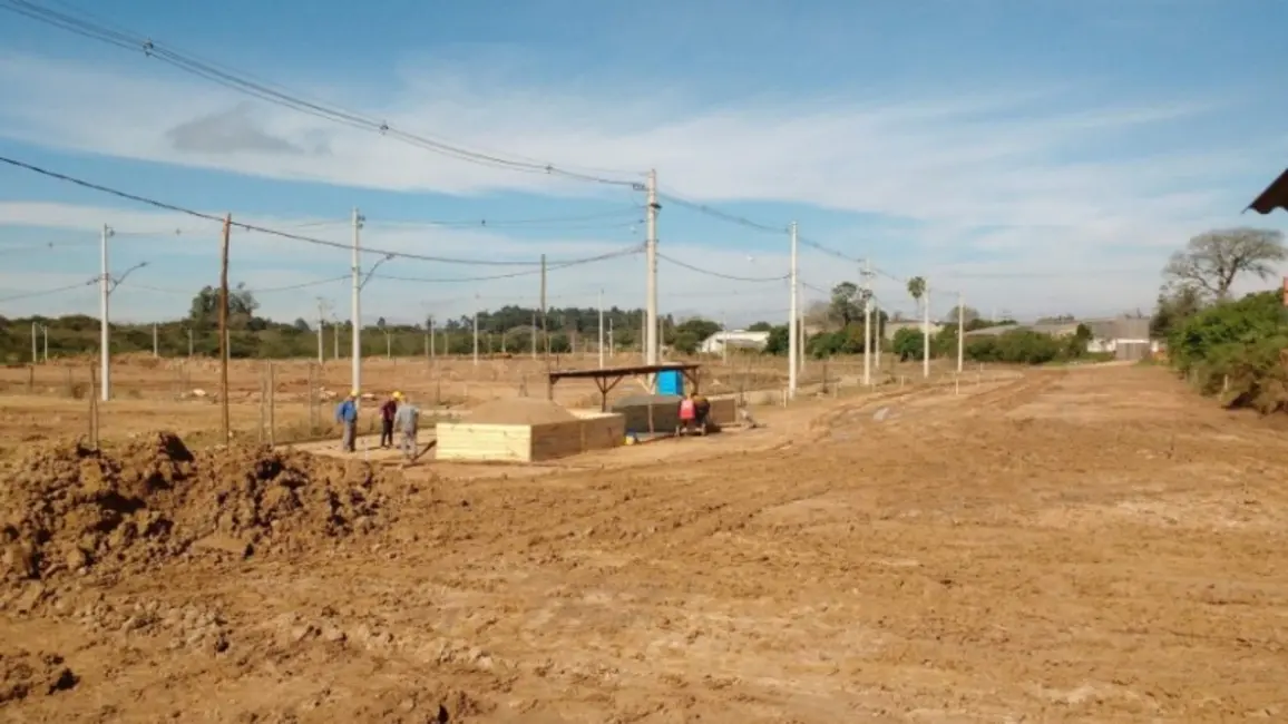 Casa com 2 quartos à venda, 61m2 em Campo Novo, Porto Alegre - RS - imagem 3 Foto 3 de Casa com 2 quartos à venda, 61m2 em Campo Novo, Porto Alegre - RS
