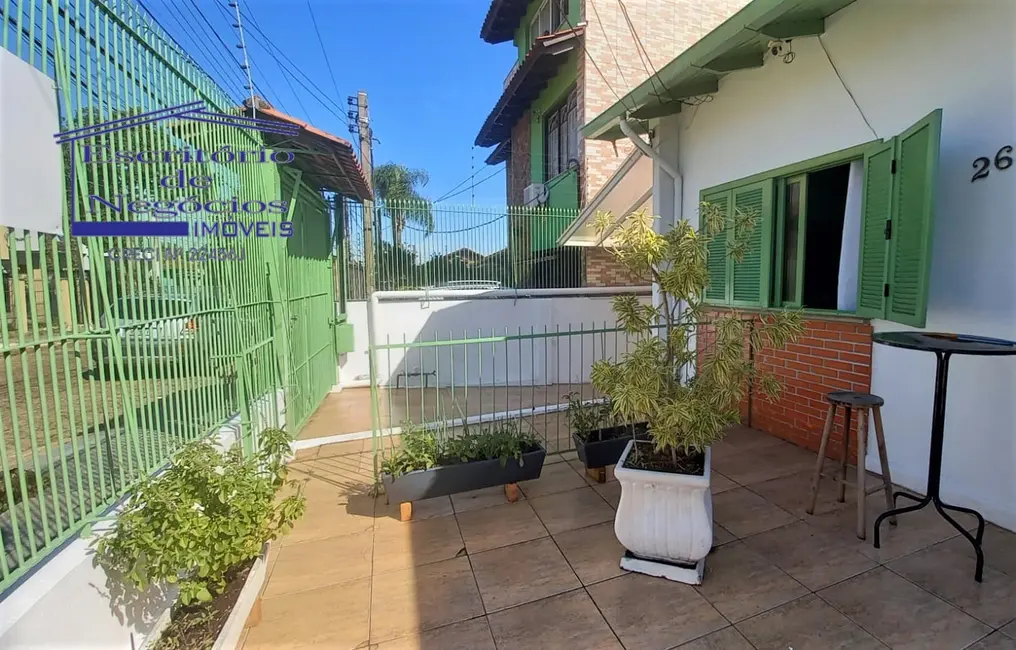 Foto 2 de Casa com 5 quartos à venda, 280m2 em Camaquã, Porto Alegre - RS