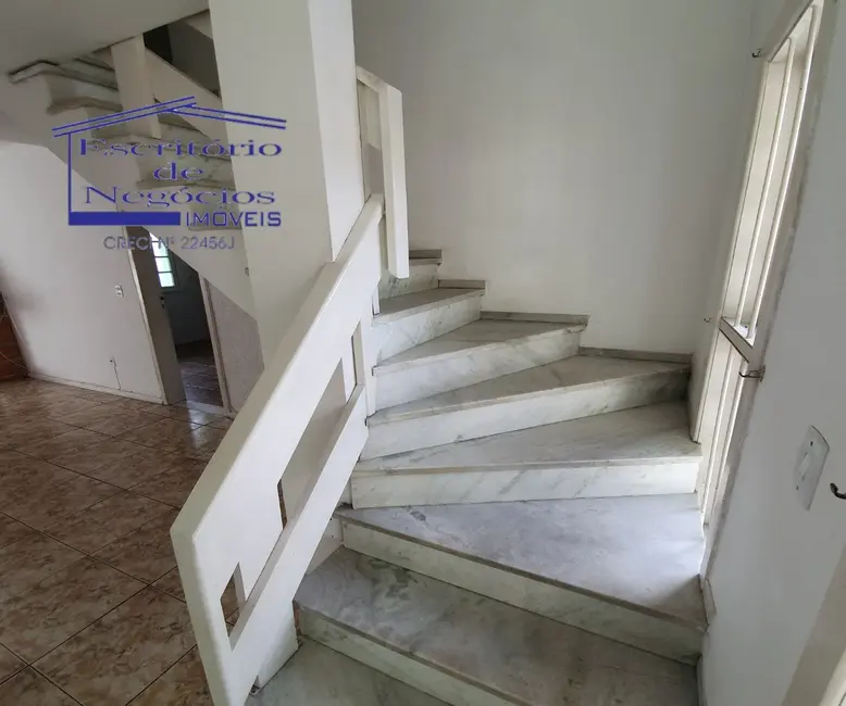 Foto 6 de Casa com 4 quartos para alugar, 156m2 em Ipanema, Porto Alegre - RS