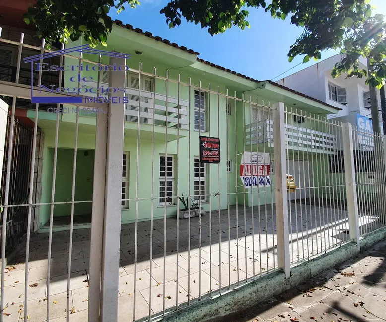 Foto 2 de Casa com 4 quartos para alugar, 156m2 em Ipanema, Porto Alegre - RS