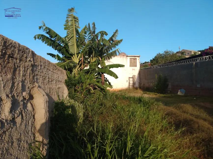 Foto 2 de Terreno / Lote à venda, 715m2 em Medianeira, Porto Alegre - RS