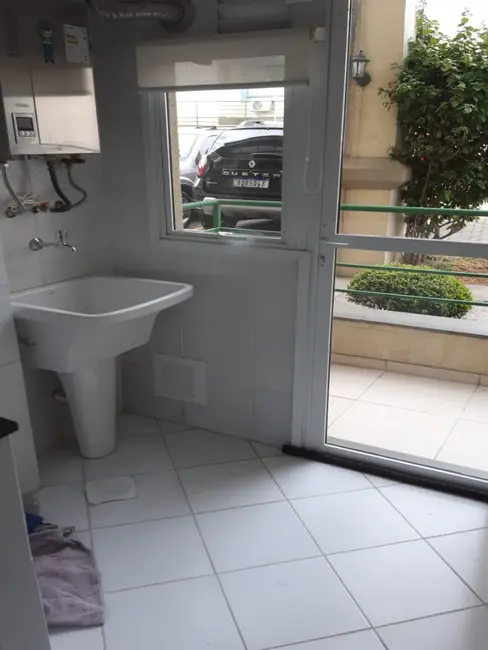 Apartamento com 3 quartos para alugar, 71m2 em Cavalhada, Porto Alegre - RS - imagem 9 Foto 9 de Apartamento com 3 quartos para alugar, 71m2 em Cavalhada, Porto Alegre - RS