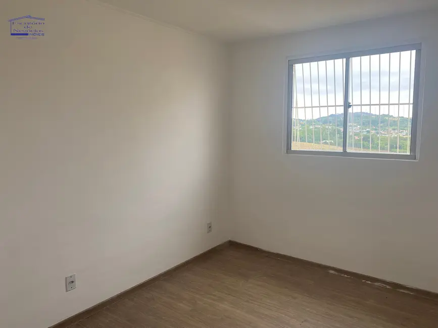Foto 1 de Apartamento com 2 quartos para alugar, 45m2 em Vila Nova, Porto Alegre - RS