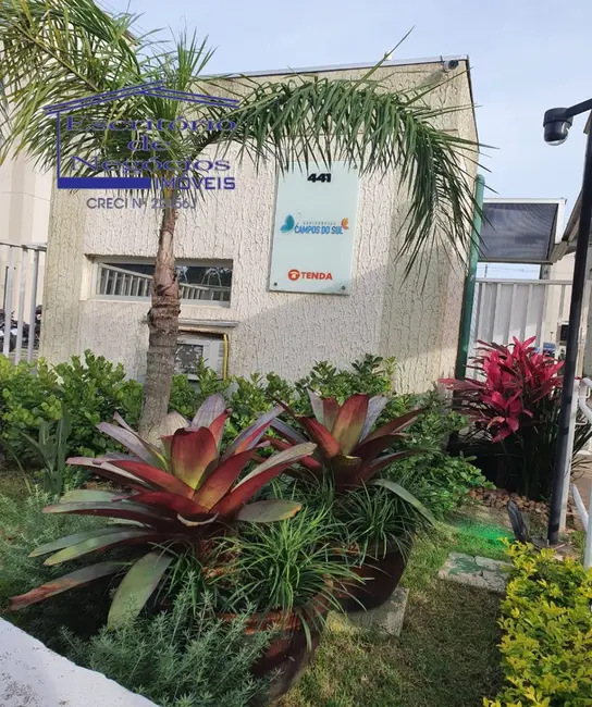 Foto 3 de Apartamento com 2 quartos à venda, 40m2 em Cavalhada, Porto Alegre - RS