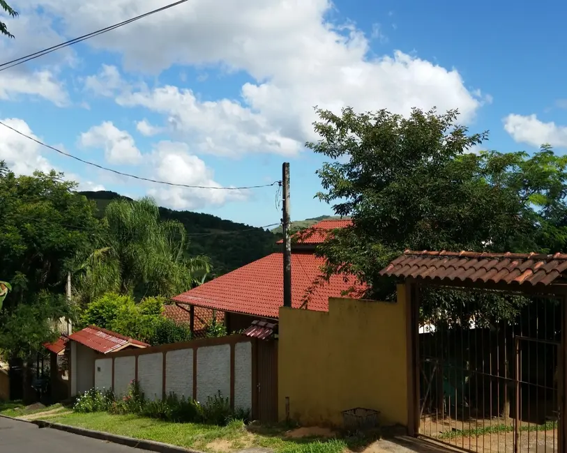Foto 3 de Terreno / Lote à venda, 600m2 em Vila Nova, Porto Alegre - RS