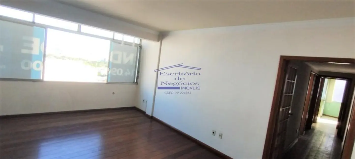 Apartamento com 3 quartos à venda, 123m2 em Independência, Porto Alegre - RS - imagem 9 Foto 9 de Apartamento com 3 quartos à venda, 123m2 em Independência, Porto Alegre - RS
