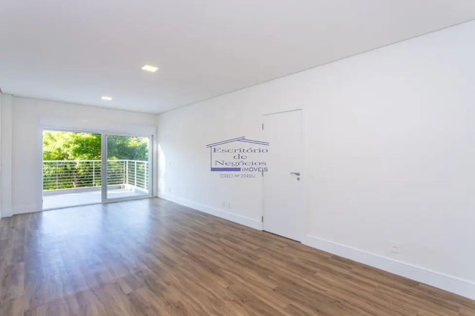 Casa de Condomínio com 3 quartos à venda, 344m2 em Pedra Redonda, Porto Alegre - RS - imagem 5 Foto 5 de Casa de Condomínio com 3 quartos à venda, 344m2 em Pedra Redonda, Porto Alegre - RS