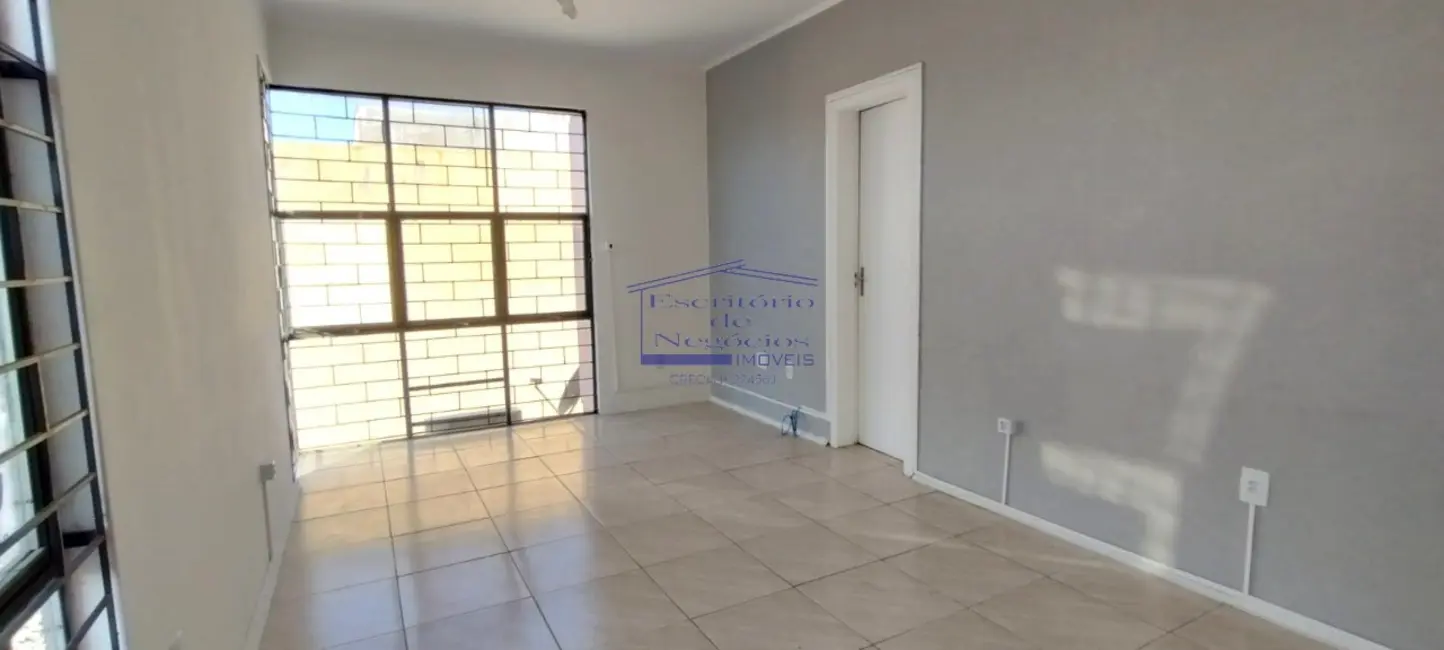 Foto 3 de Sala Comercial para alugar, 22m2 em Cavalhada, Porto Alegre - RS