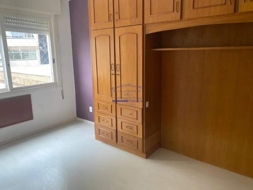 Apartamento com 3 quartos à venda, 84m2 em Vila Assunção, Porto Alegre - RS - imagem 5 Foto 5 de Apartamento com 3 quartos à venda, 84m2 em Vila Assunção, Porto Alegre - RS
