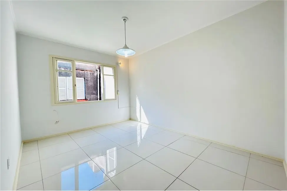 Foto 1 de Apartamento com 1 quarto à venda, 24m2 em Independência, Porto Alegre - RS